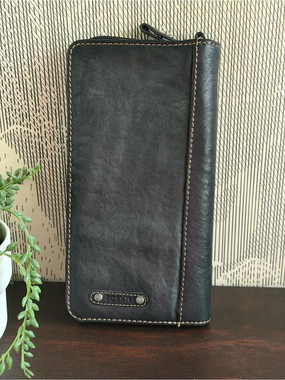 Fossil Vintage NWOT Leather Passport Wallet Travel Organizer Black Airplane